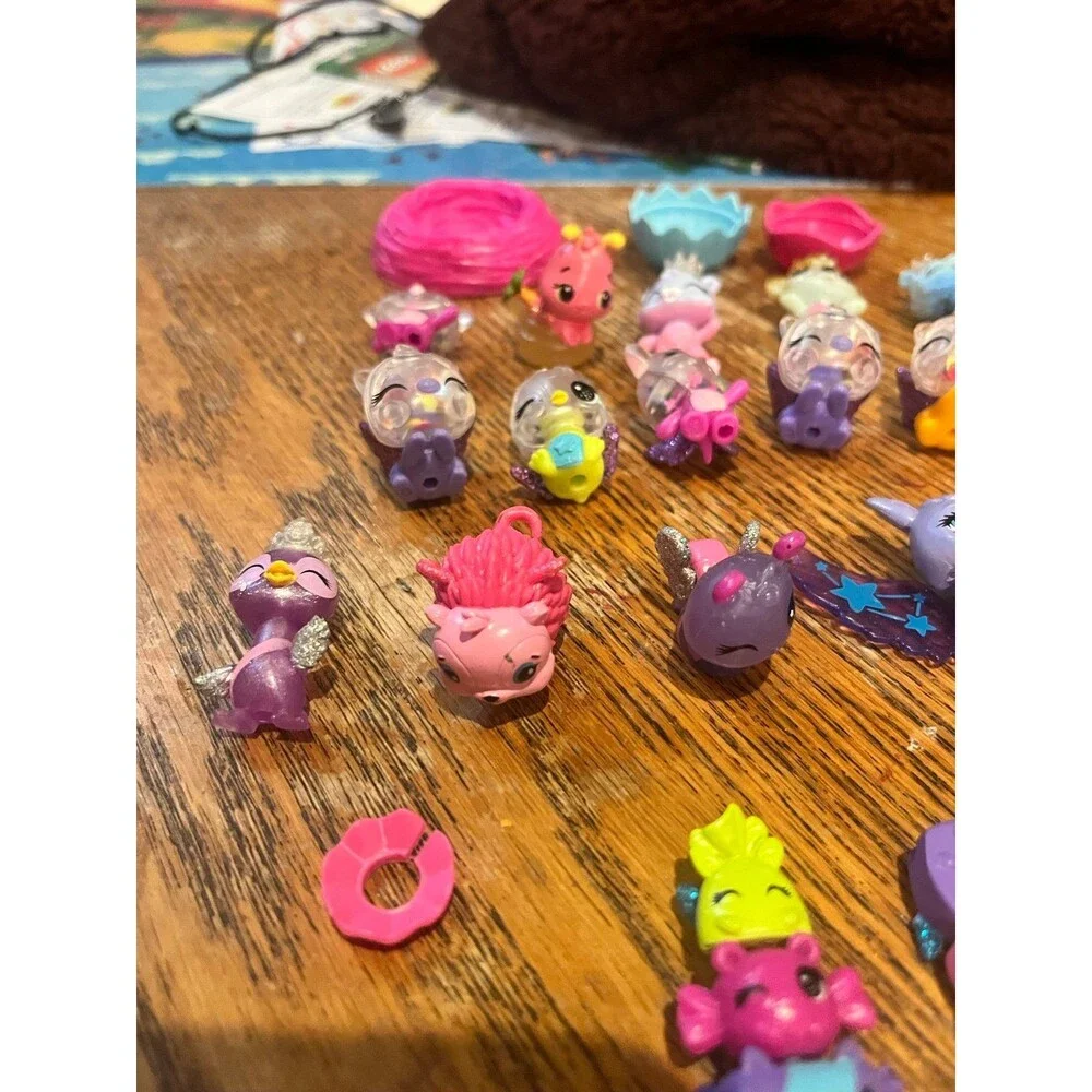 Lot of Shopkins toys 25 pcs